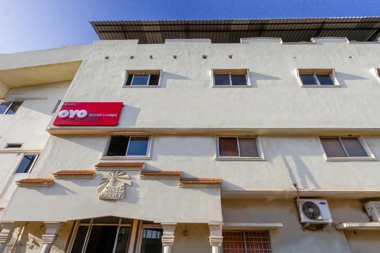 Oyo 45475 Annai Lodge Thanjavur Exterior photo