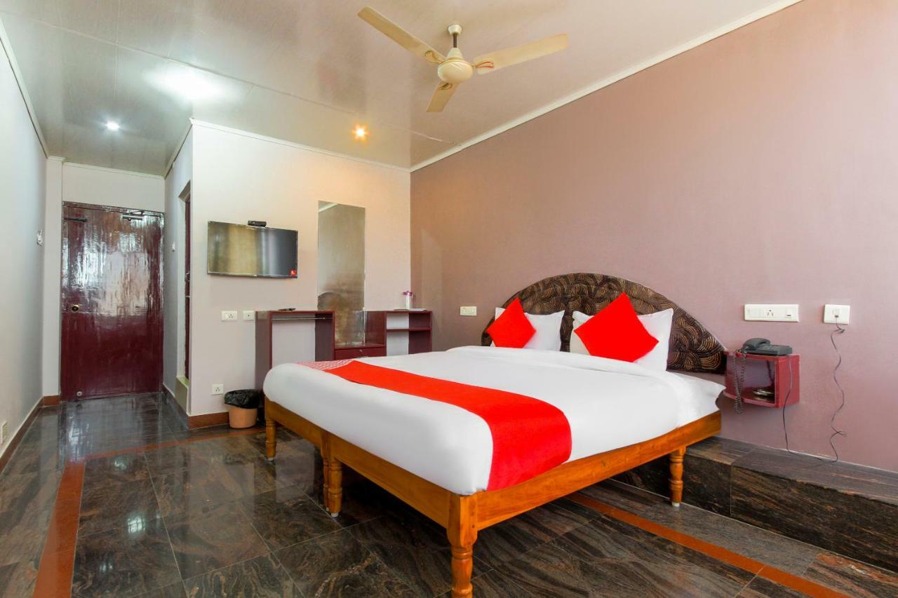 Oyo 45475 Annai Lodge Thanjavur Exterior photo